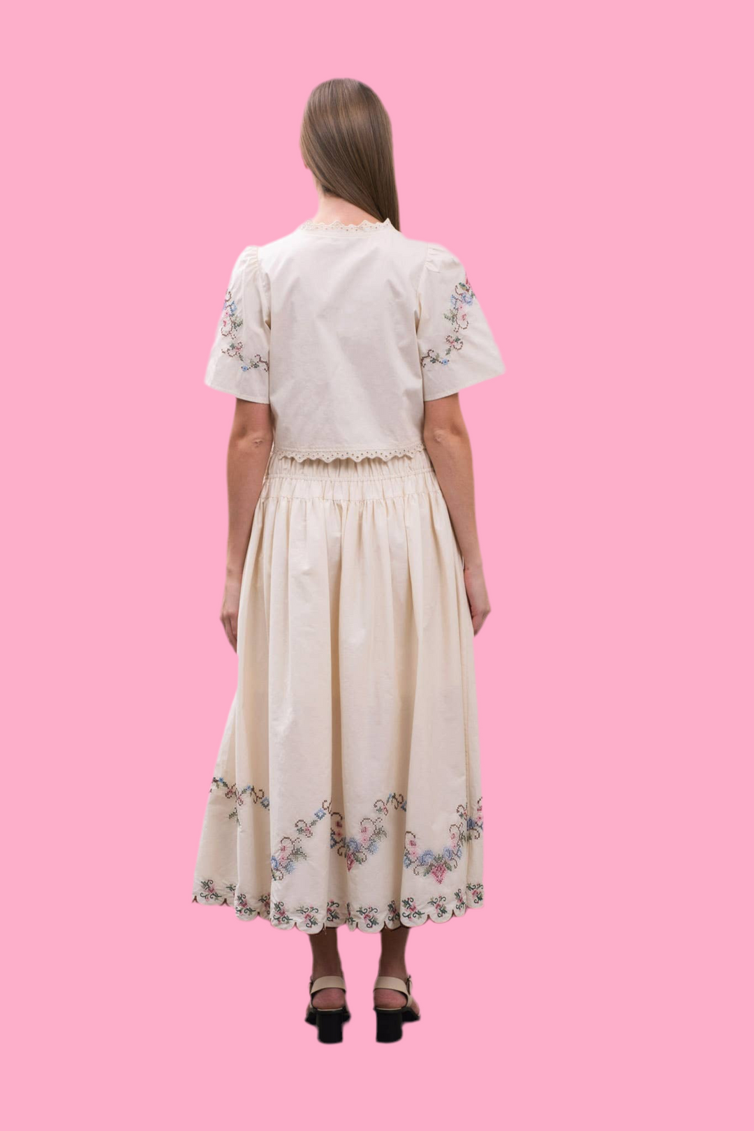 EMBROIDERED EYELET FLORAL FRONT TIE BLOUSE