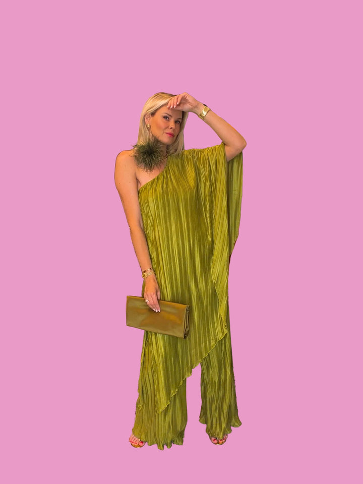 Pleated One Shoulder Set